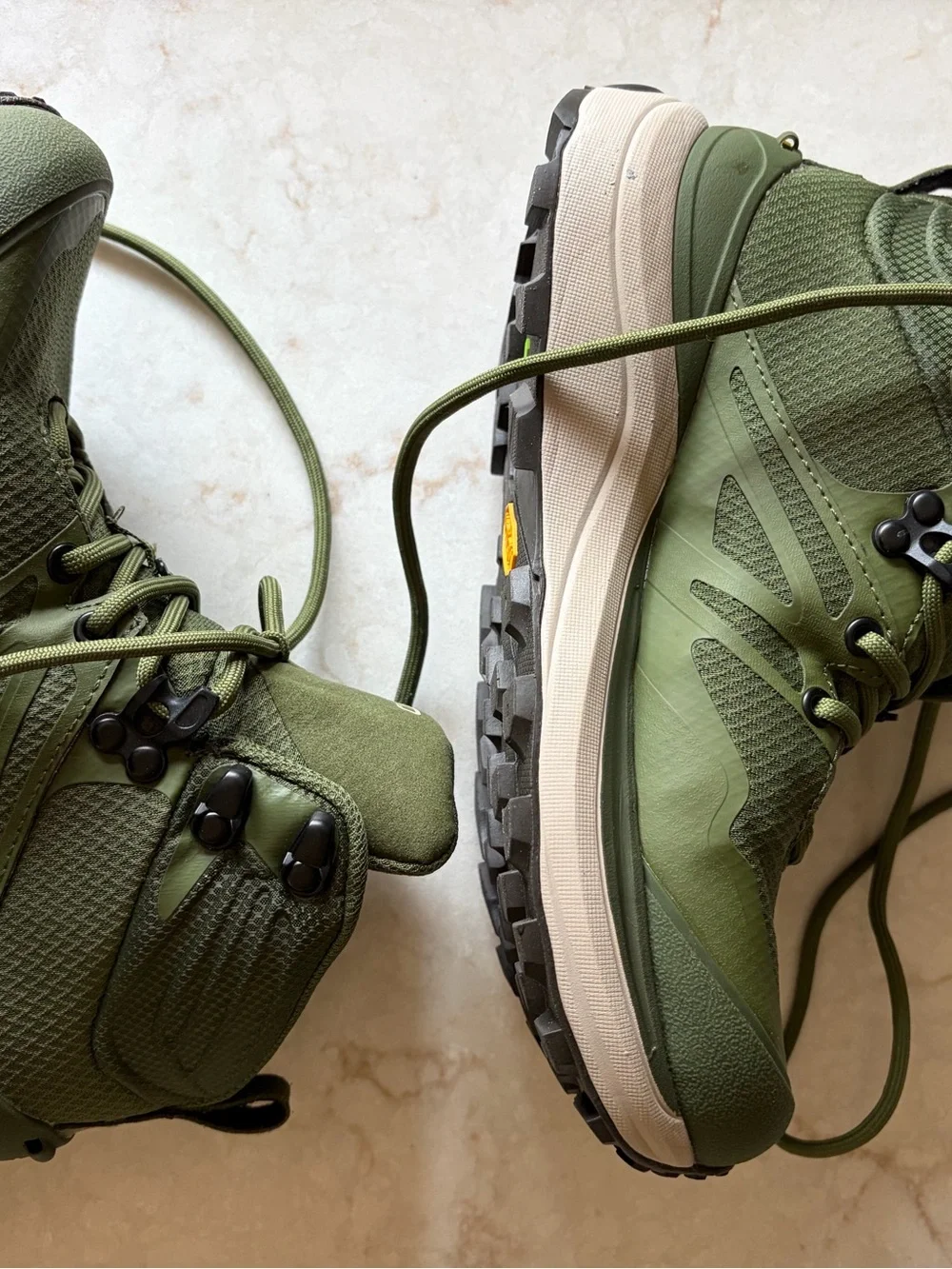 Women’s TOPO New Trailventure 2 WP Hiking Boot Green Tan Vibram Sole Size 6.0